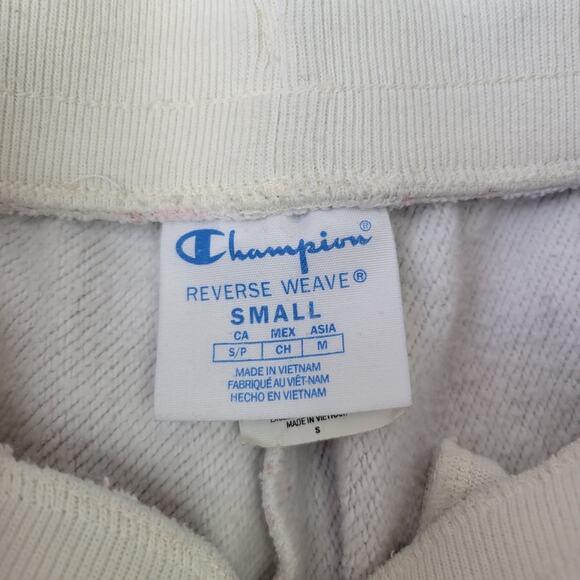 Champion Women’s Reverse Weave Shorts small - Picture 7 of 7